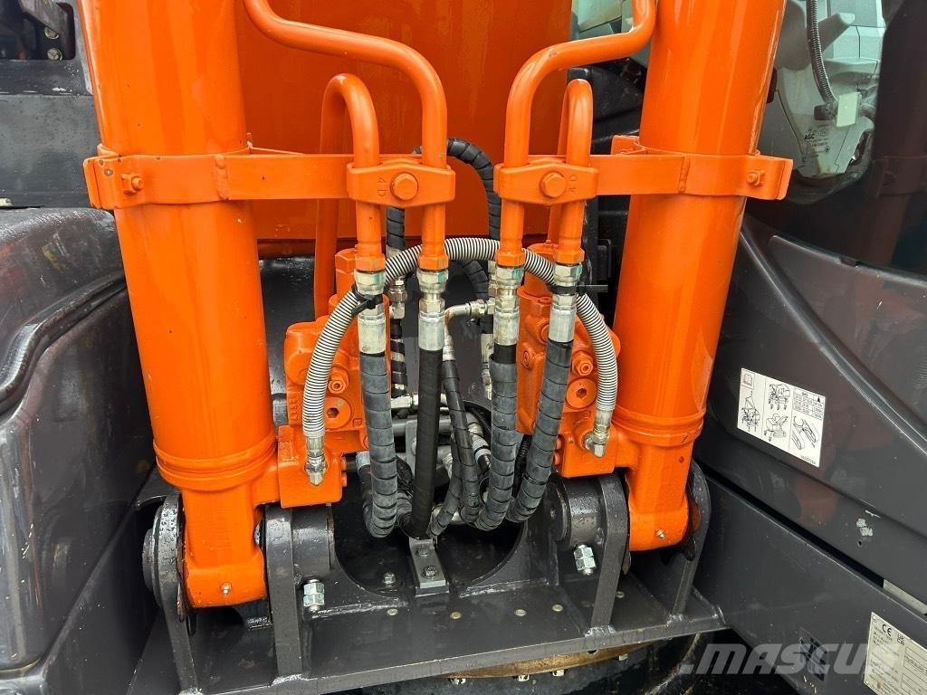 Hitachi ZX130 LCN-7 Pelle sur chenilles