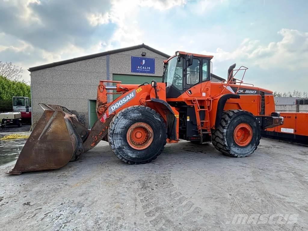 Doosan DL550 Chargeuse sur pneus