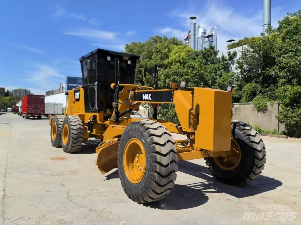 CAT 140 K Niveleuse