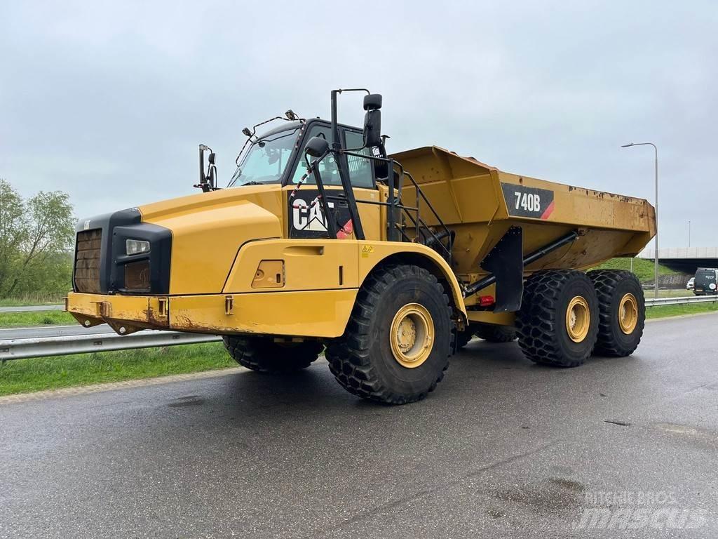 CAT 740B Tombereau articulé