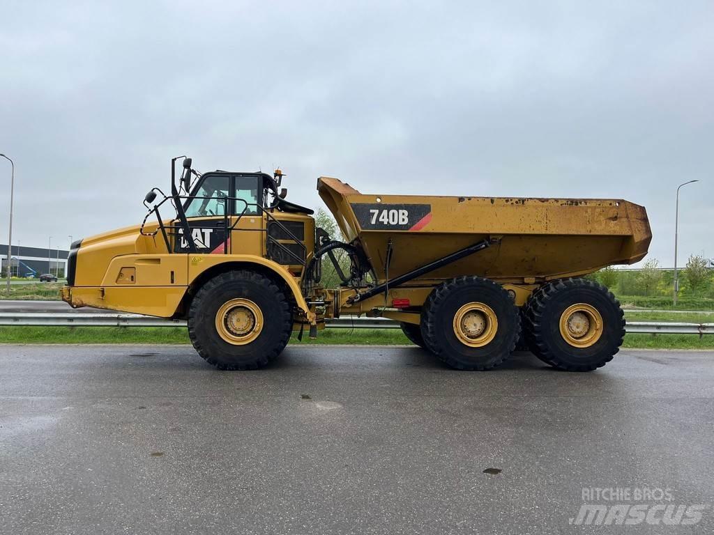 CAT 740B Tombereau articulé