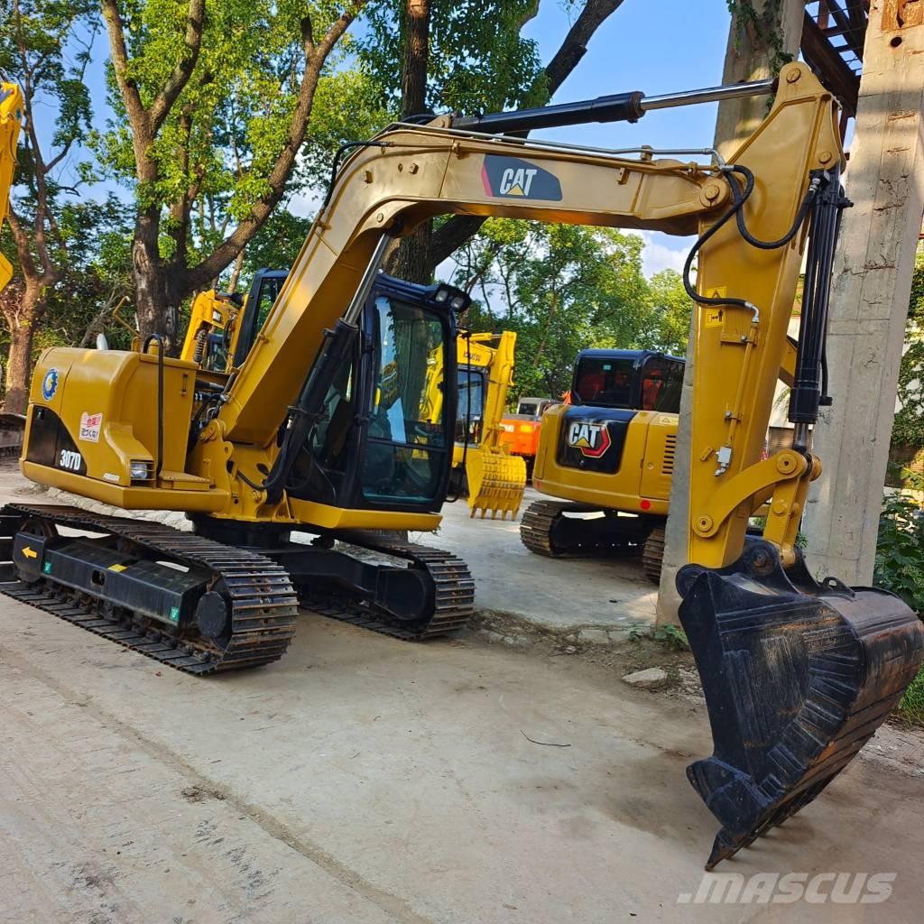 CAT 307 D Mini pelle 7t-12t