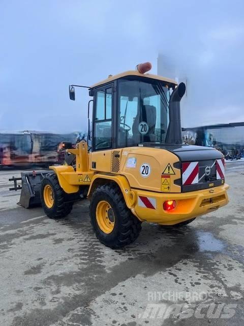 Volvo L 30 G Chargeuse sur pneus