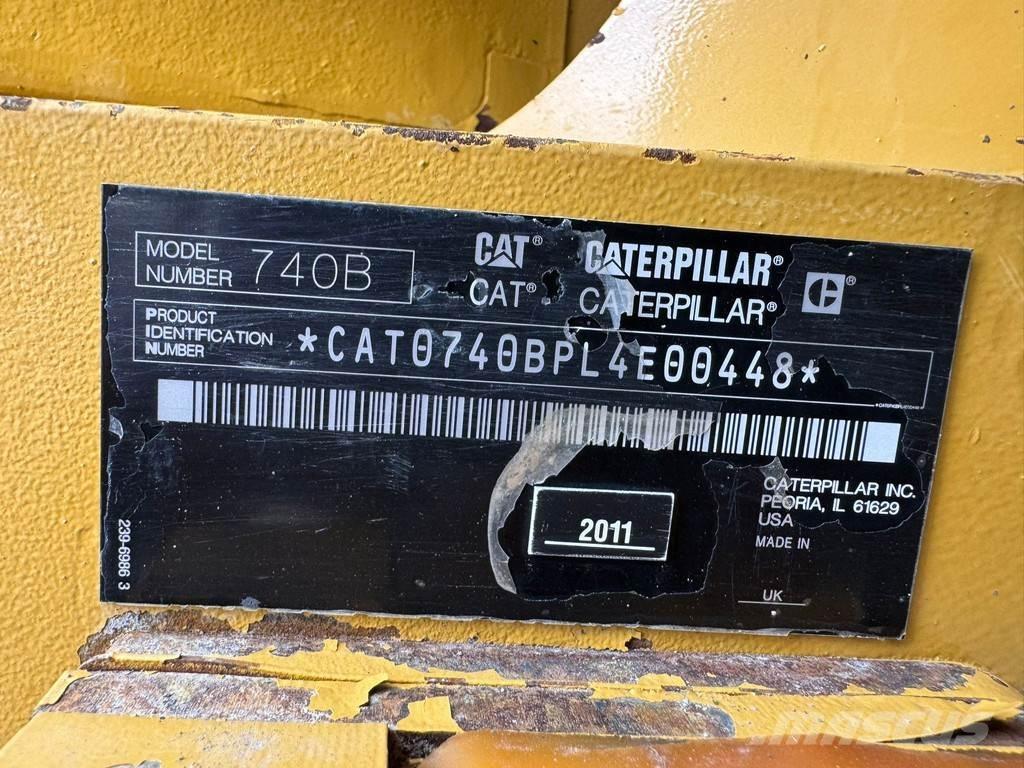 CAT 740B Tombereau articulé
