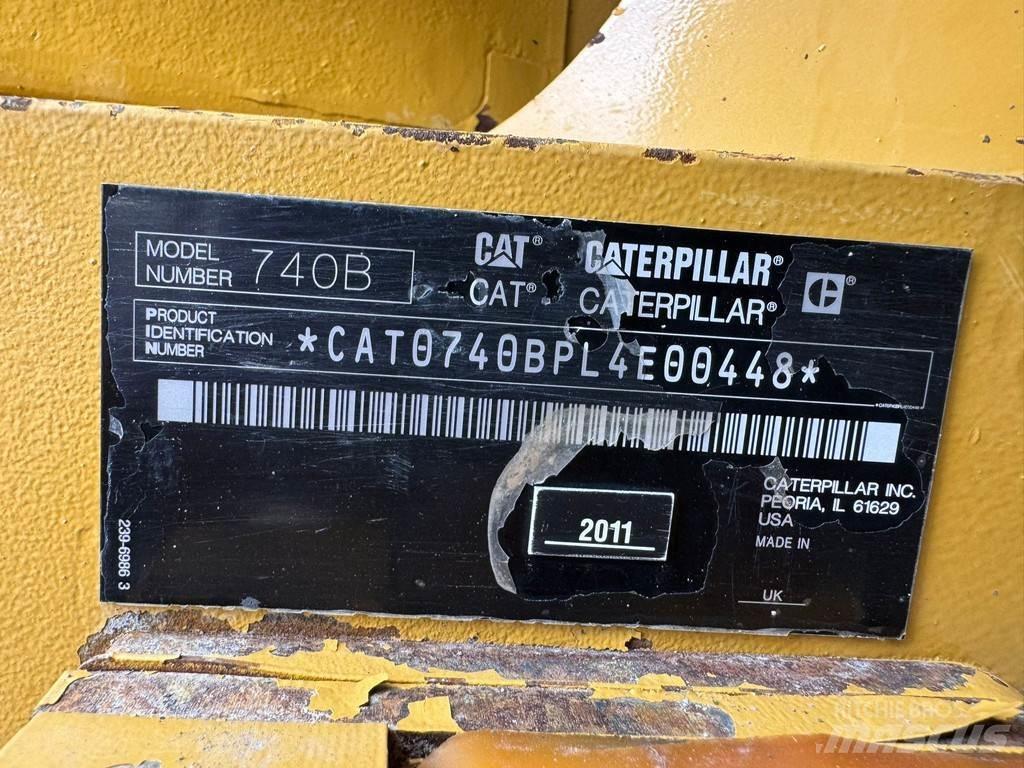 CAT 740B Tombereau articulé