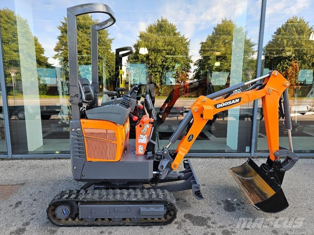 Doosan DX 10 Z Mini pelle < 7t
