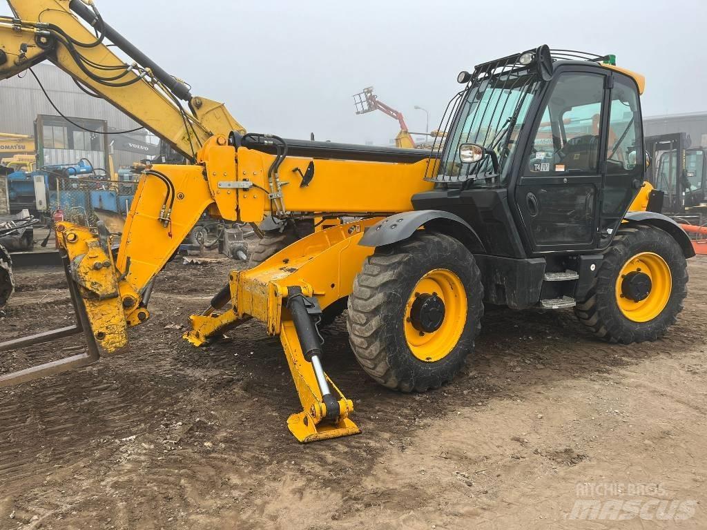 JCB 540-140 Chariot télescopique