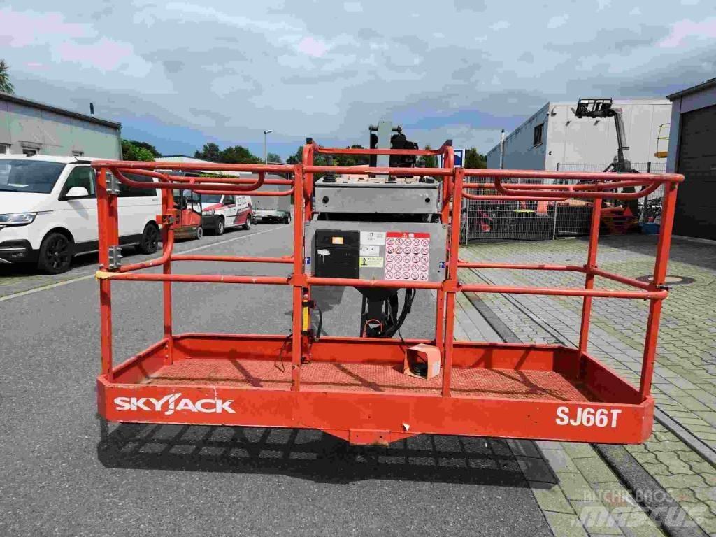 SkyJack SJ 66 T Nacelles articulées