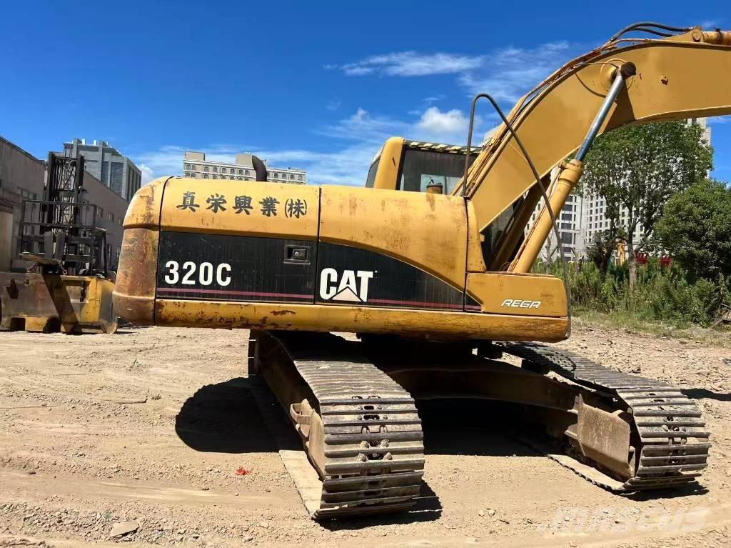 CAT 320 C Pelle sur chenilles