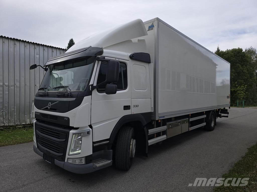 Volvo FM330 4X2 Camion Fourgon