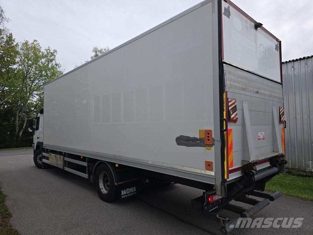 Volvo FM330 4X2 Camion Fourgon
