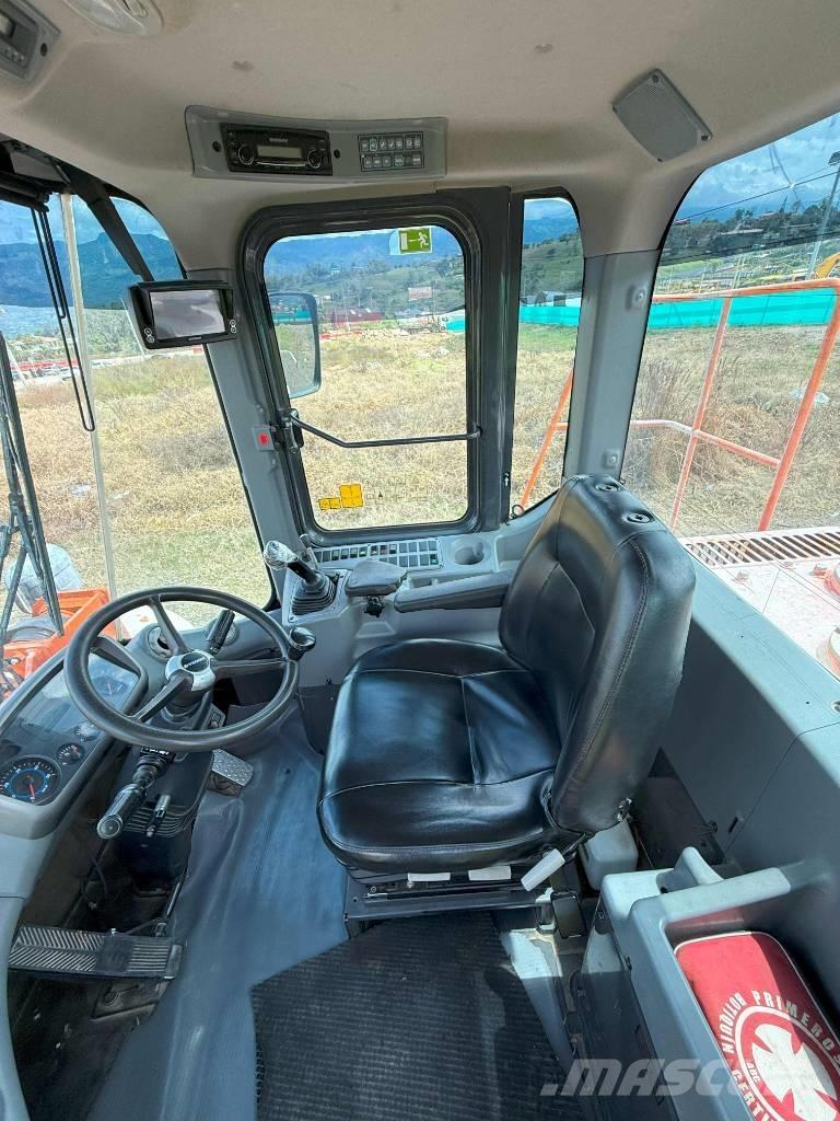Doosan DL420A Chargeuse sur pneus