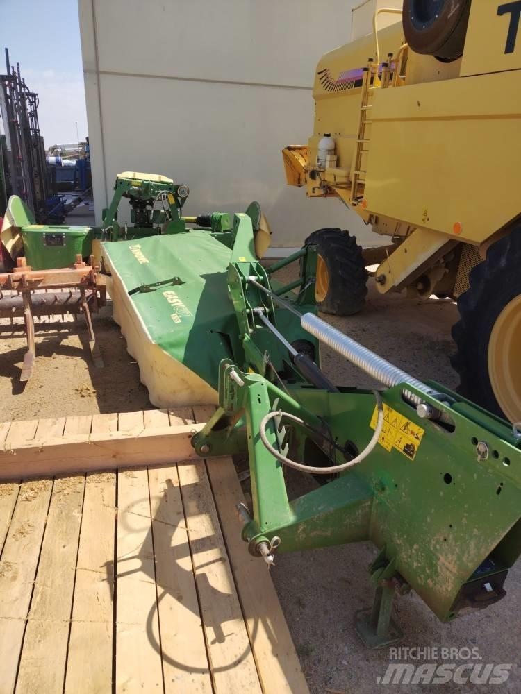 Krone Easy Cut R320 Faucheuse