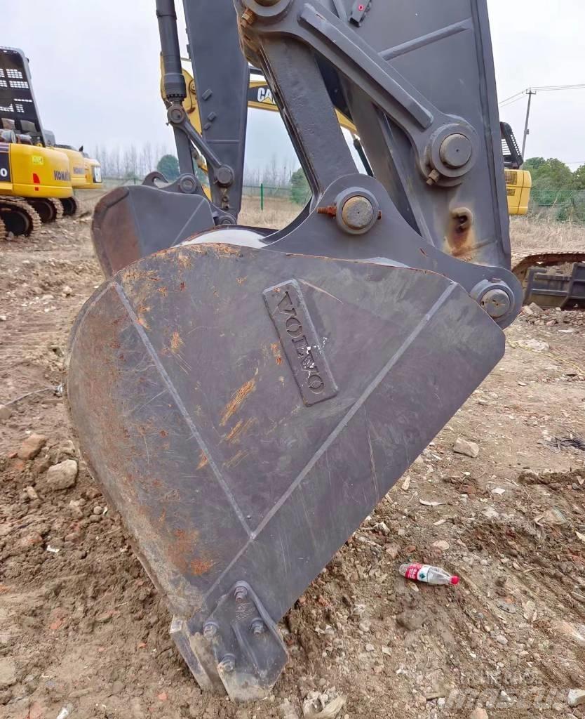 Volvo EC290 Pelle sur chenilles