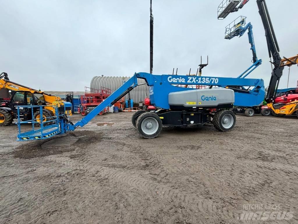 Genie ZX 135/70 Nacelles articulées