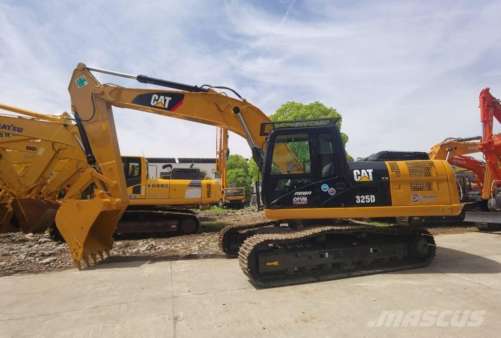 CAT 325 D Pelle sur chenilles
