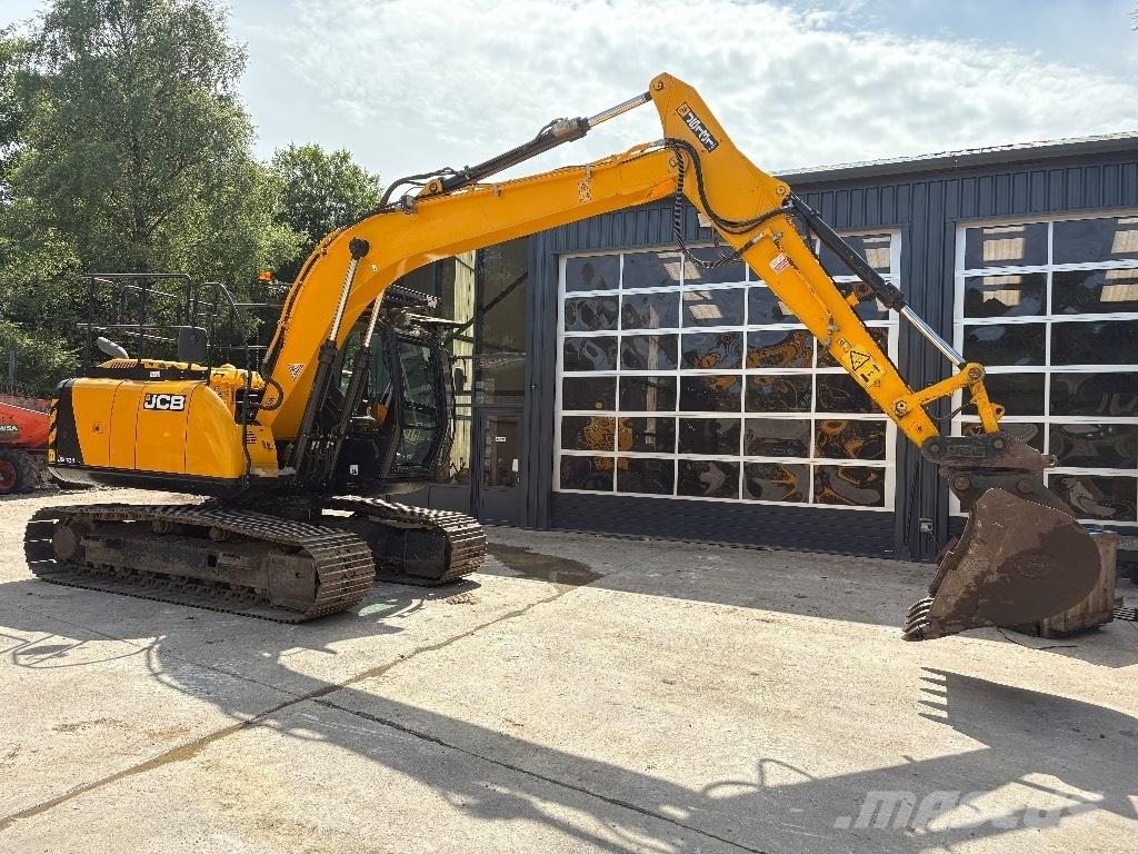 JCB JS 131 Pelle sur chenilles