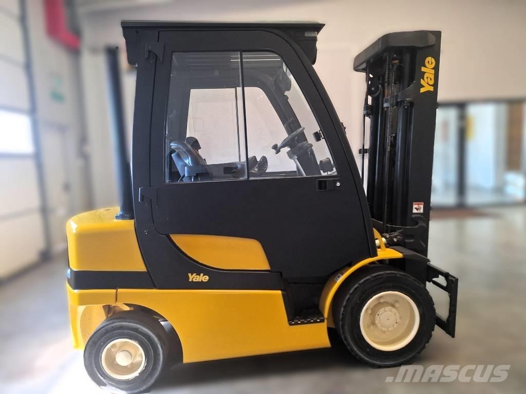 Yale GDP 25 VX Chariots diesel