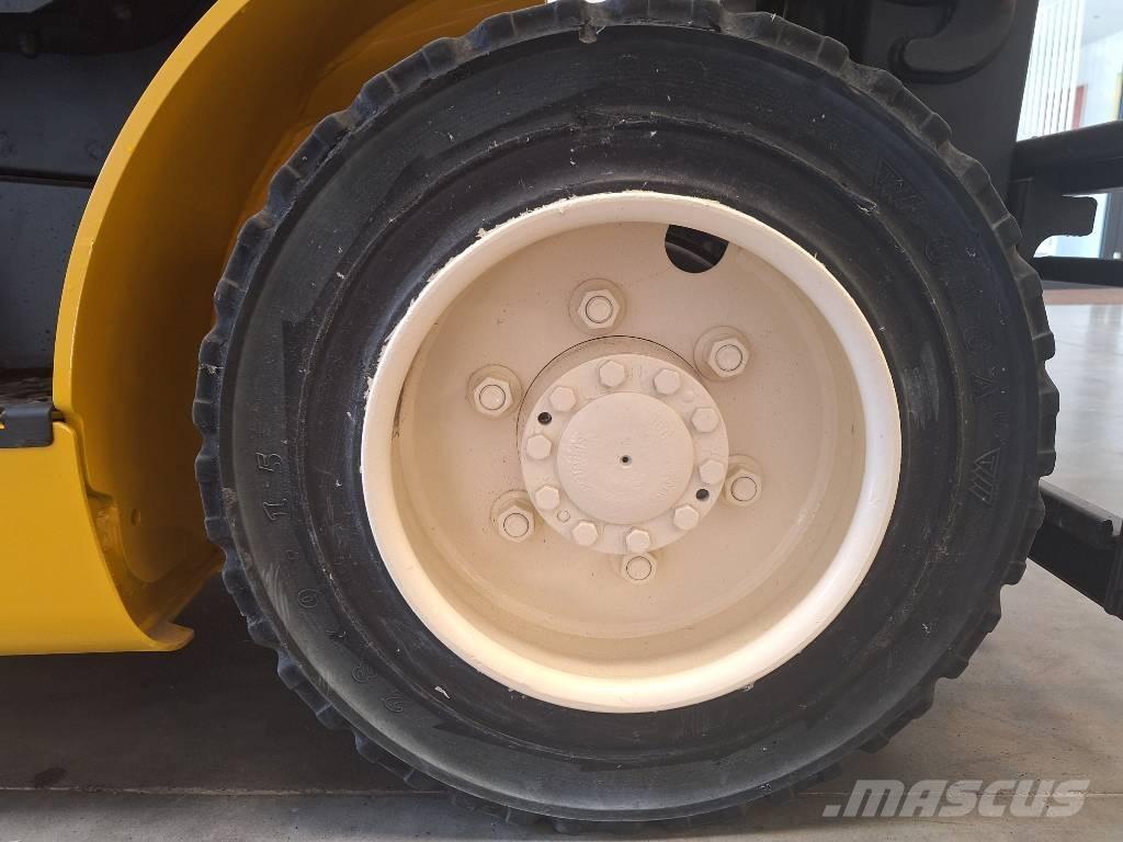 Yale GDP 25 VX Chariots diesel
