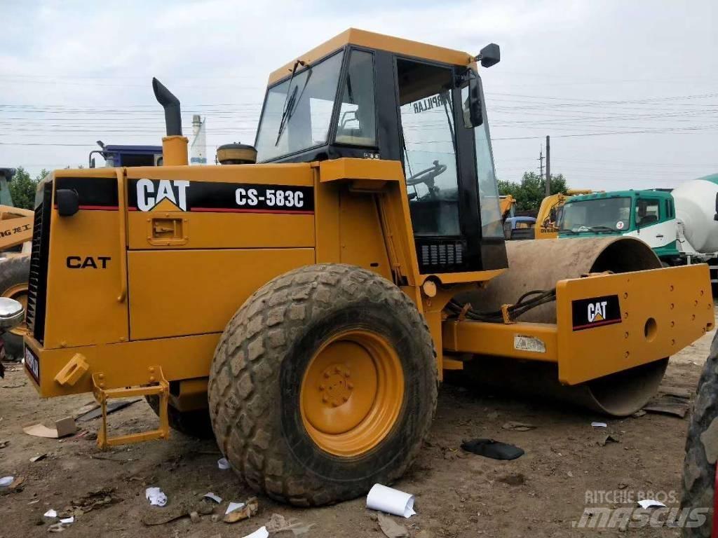 CAT CS 583 C Rouleaux monocylindre
