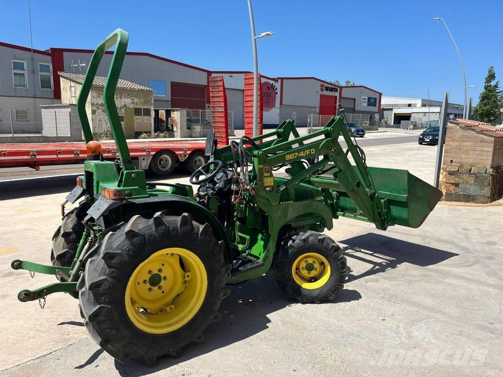 John Deere 946 Tracteur