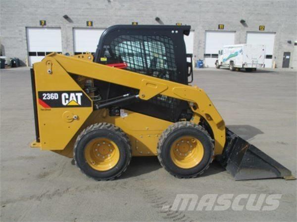 CAT 236 D Chargeuse compacte
