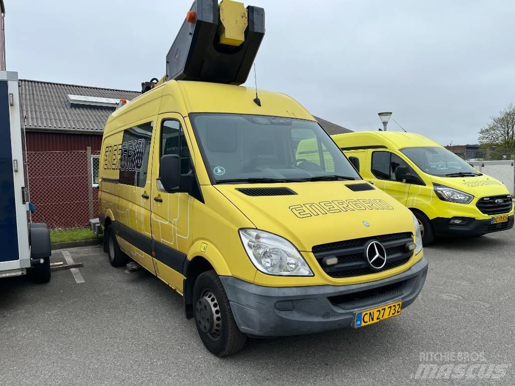 VERSALIFT VT-145-F Camion nacelle
