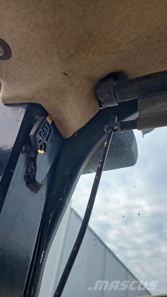 CAT 963 C Chargeuse sur chenilles