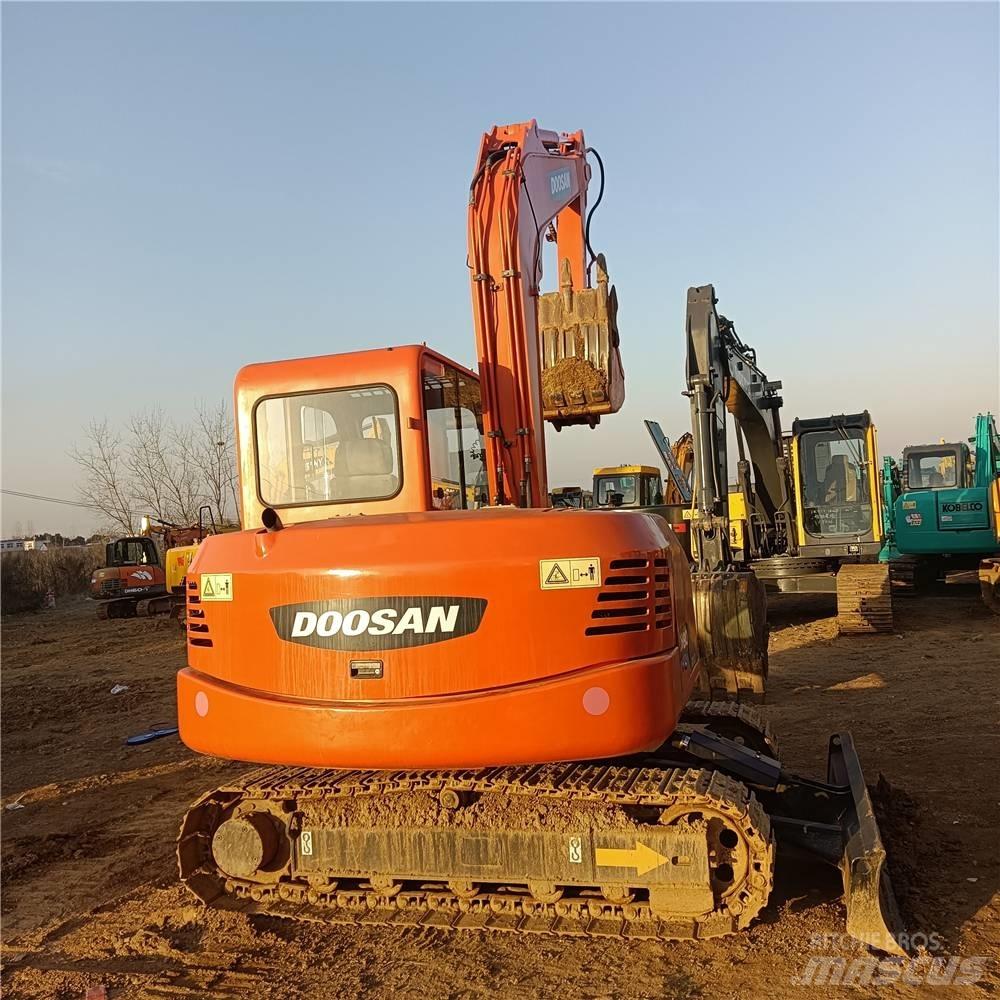 Doosan DH80G Mini pelle 7t-12t