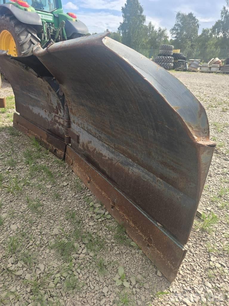 Holms pv-2,4 Chasse neige