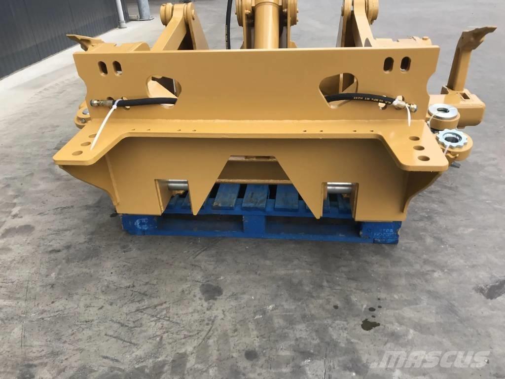 CAT 120M2 Scarificateur