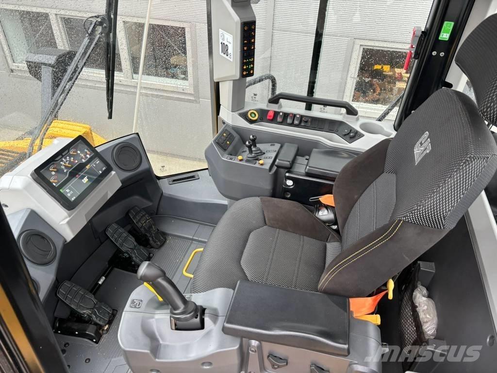 CAT 972 Chargeuse sur pneus