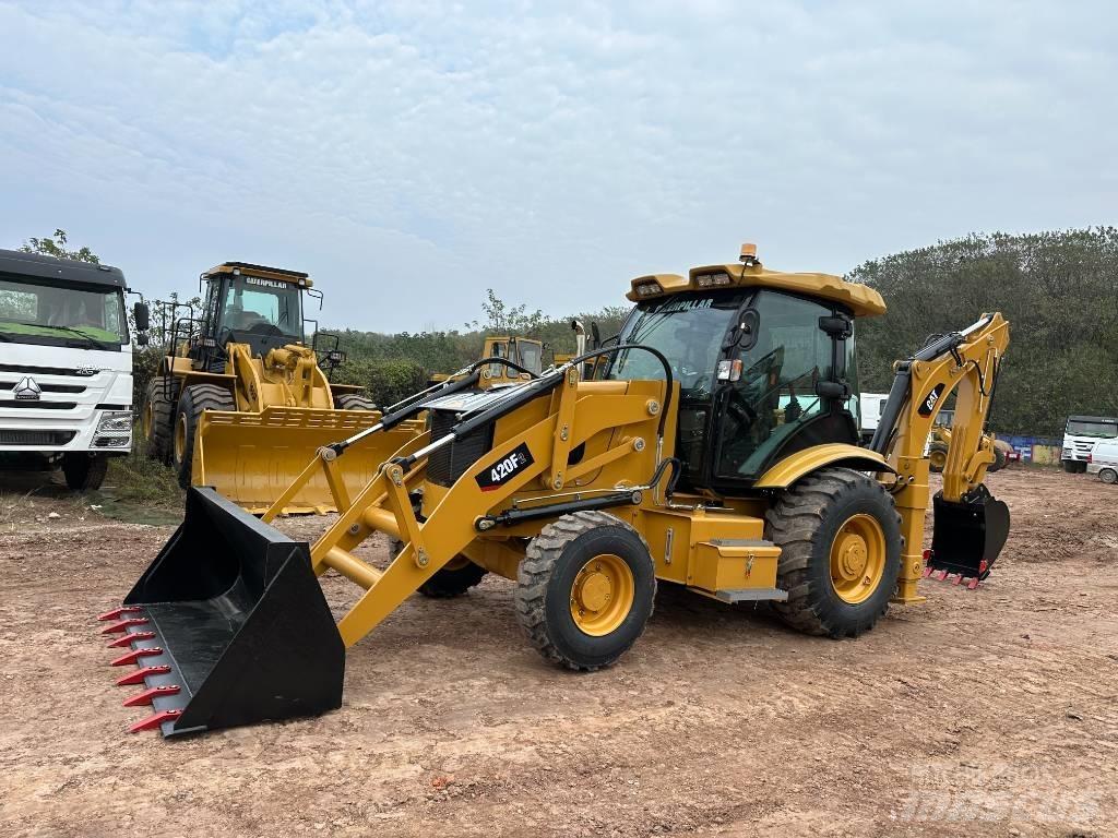 CAT 420 F2 Tractopelle