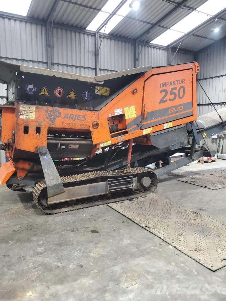 Arjes 250 Evo Concasseur mobile