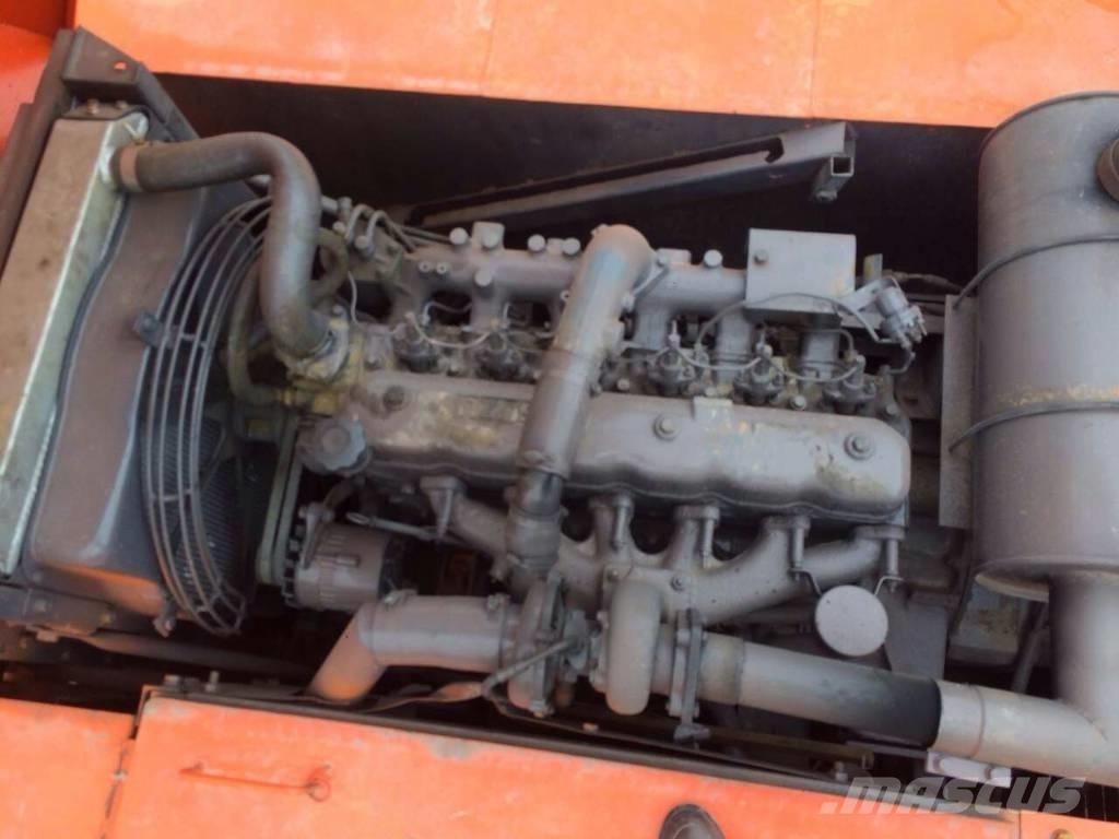 Hitachi EX200-1 Pelle sur chenilles