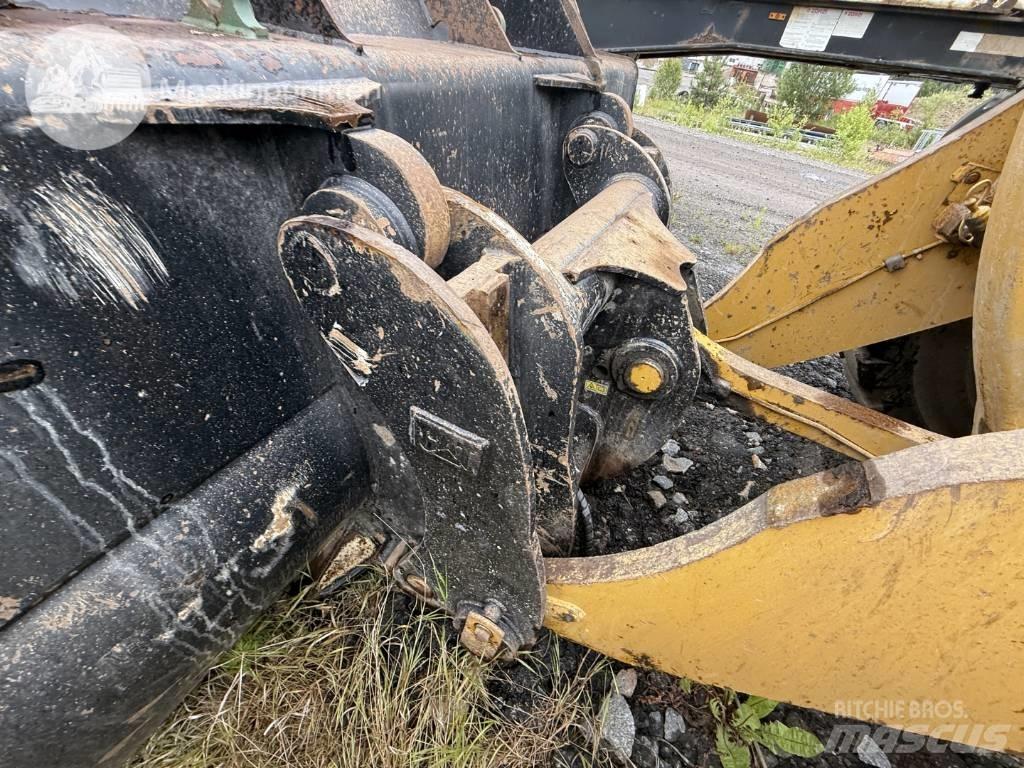 CAT 972 M Chargeuse sur pneus