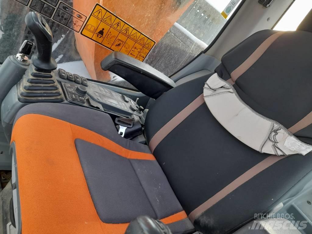 Develon DX 235 LCR-5 Pelle sur chenilles