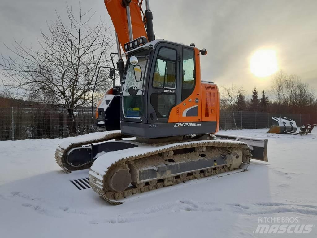 Develon DX 235 LCR-5 Pelle sur chenilles