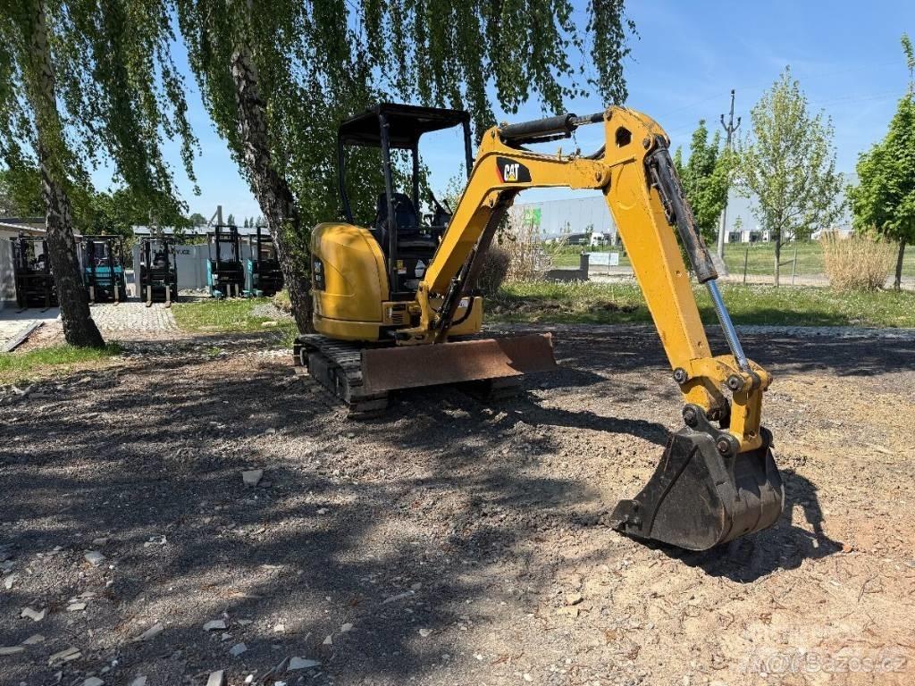 CAT 303 E CR Pelle sur chenilles