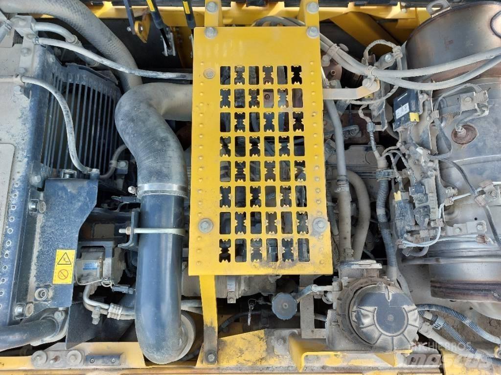 Komatsu HB365LC-3 Pelle sur chenilles