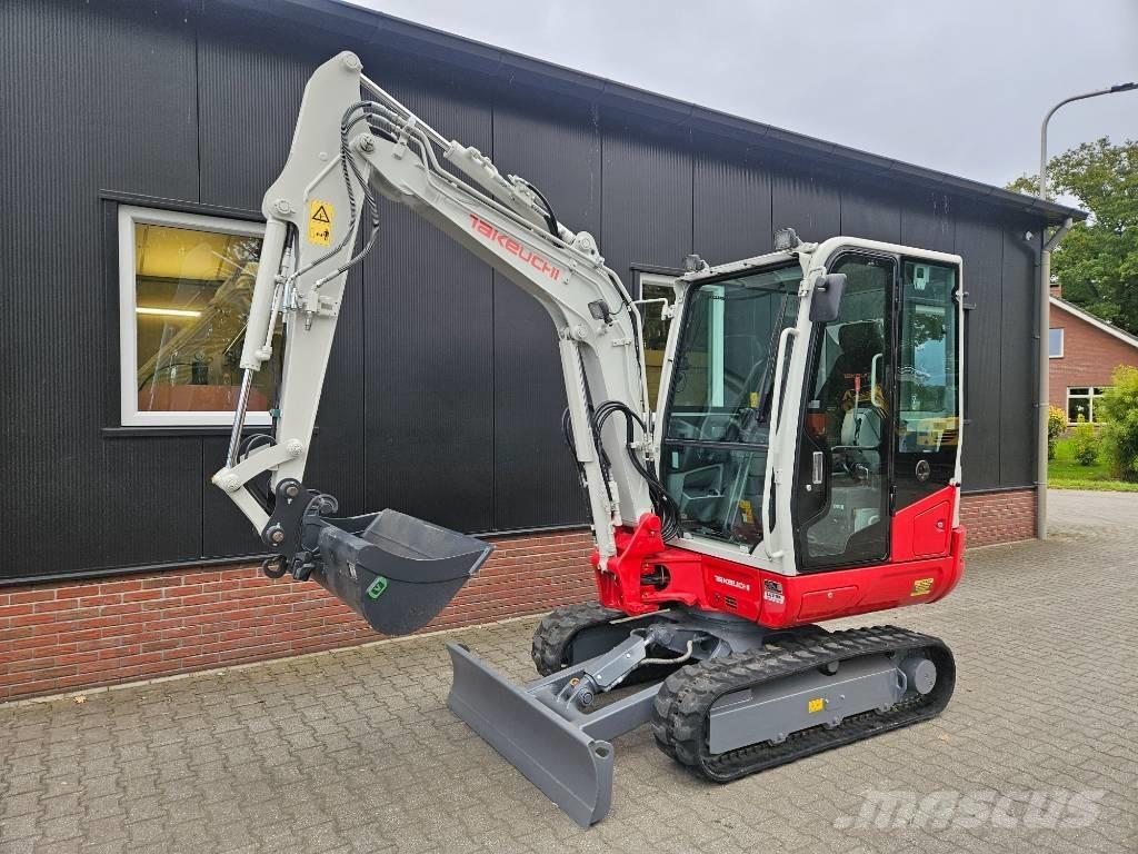 Takeuchi TB 230 Mini pelle < 7t