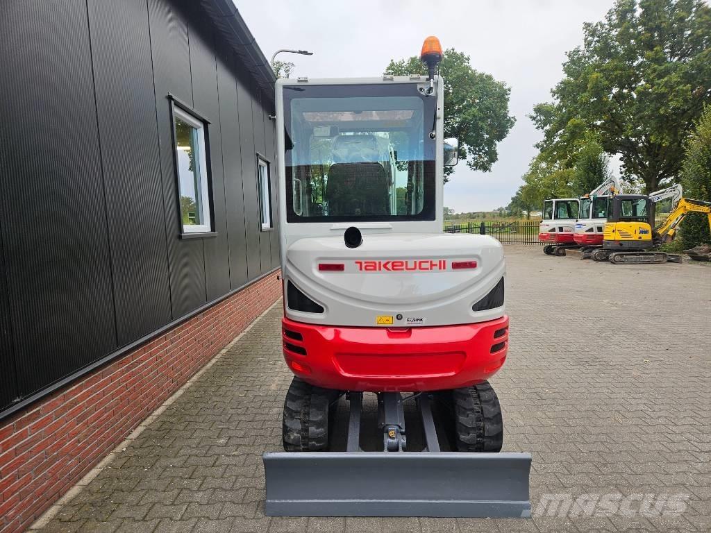 Takeuchi TB 230 Mini pelle < 7t