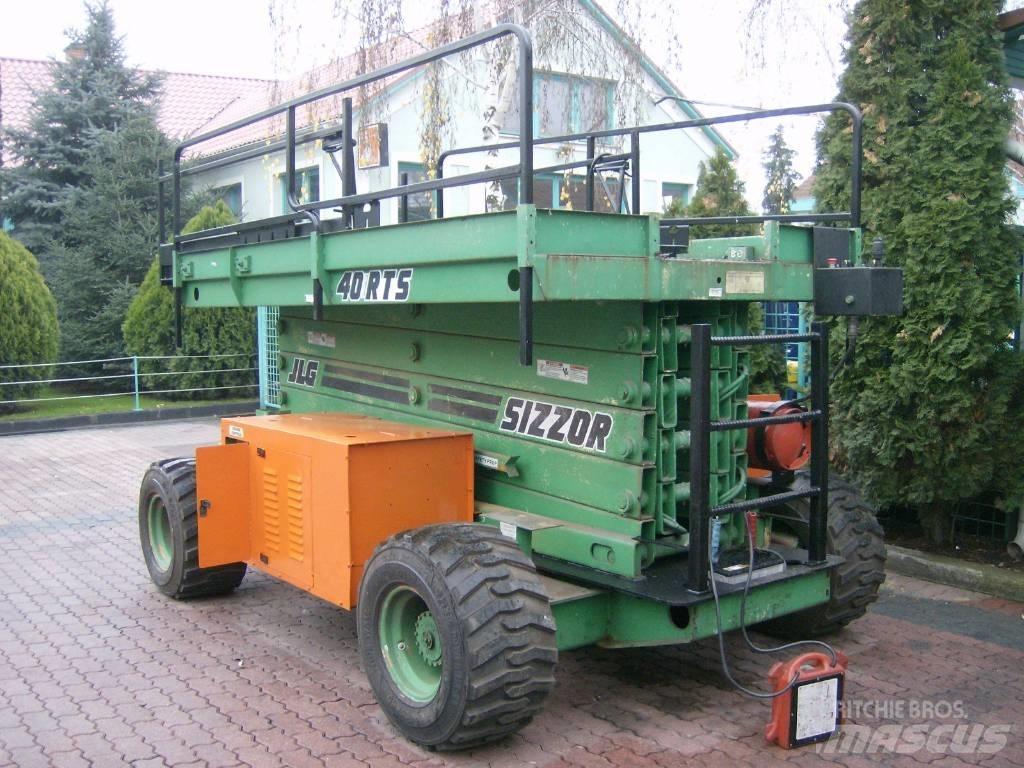 JLG 40RTS    V-1562 Mât vertical