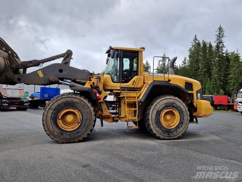 Volvo L 220 G Chargeuse sur pneus