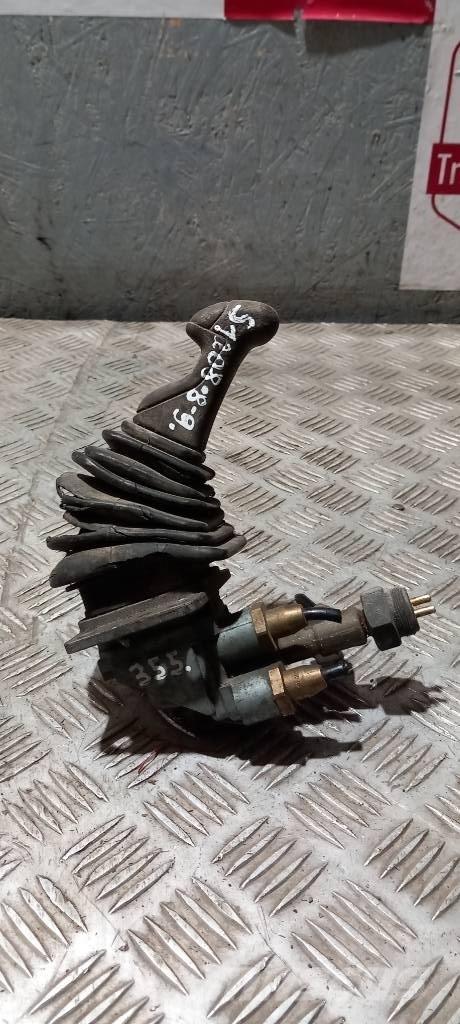 Scania S 94   1408332 Cabines