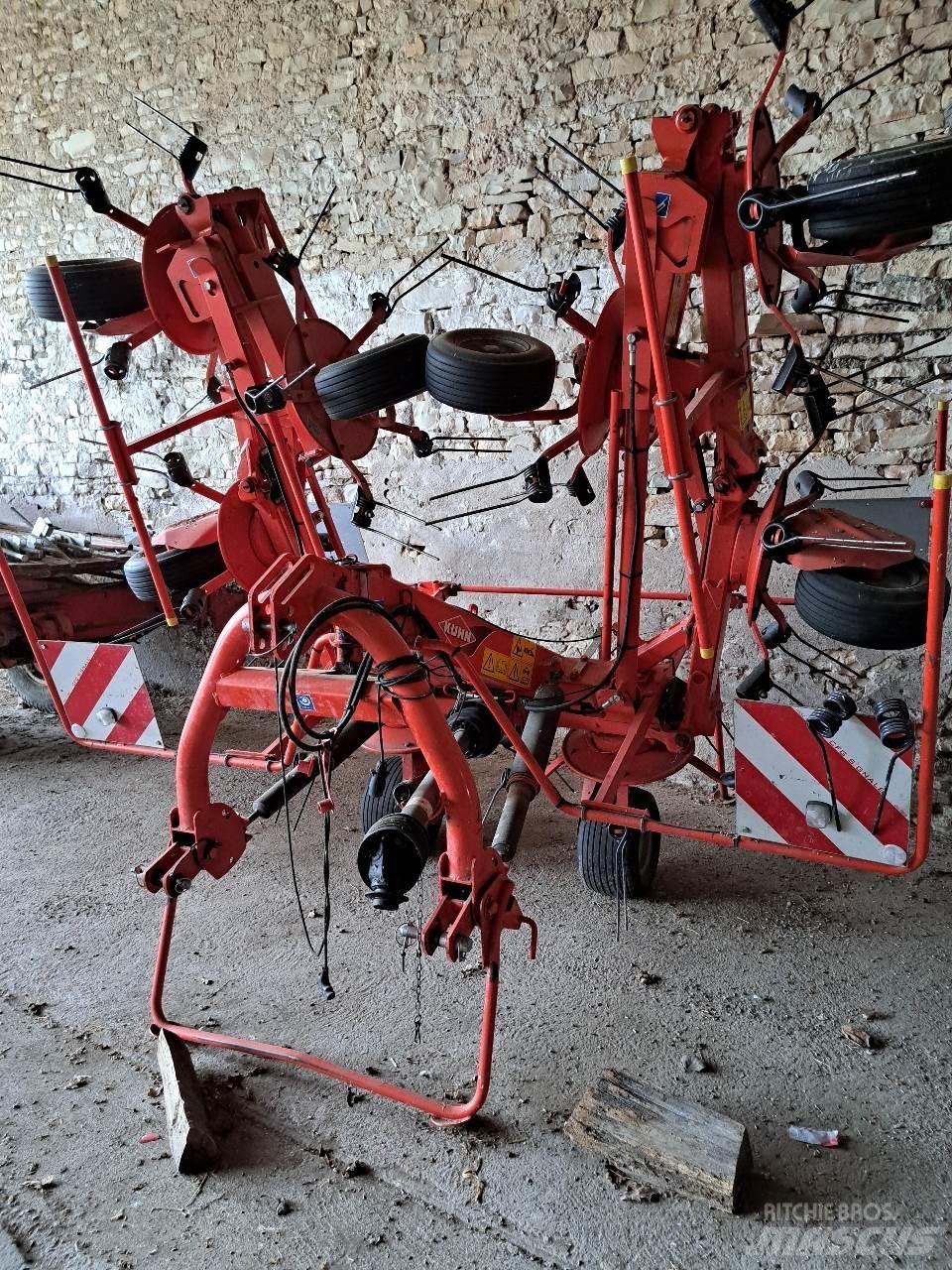 Kuhn GF7902 Rateau faneur
