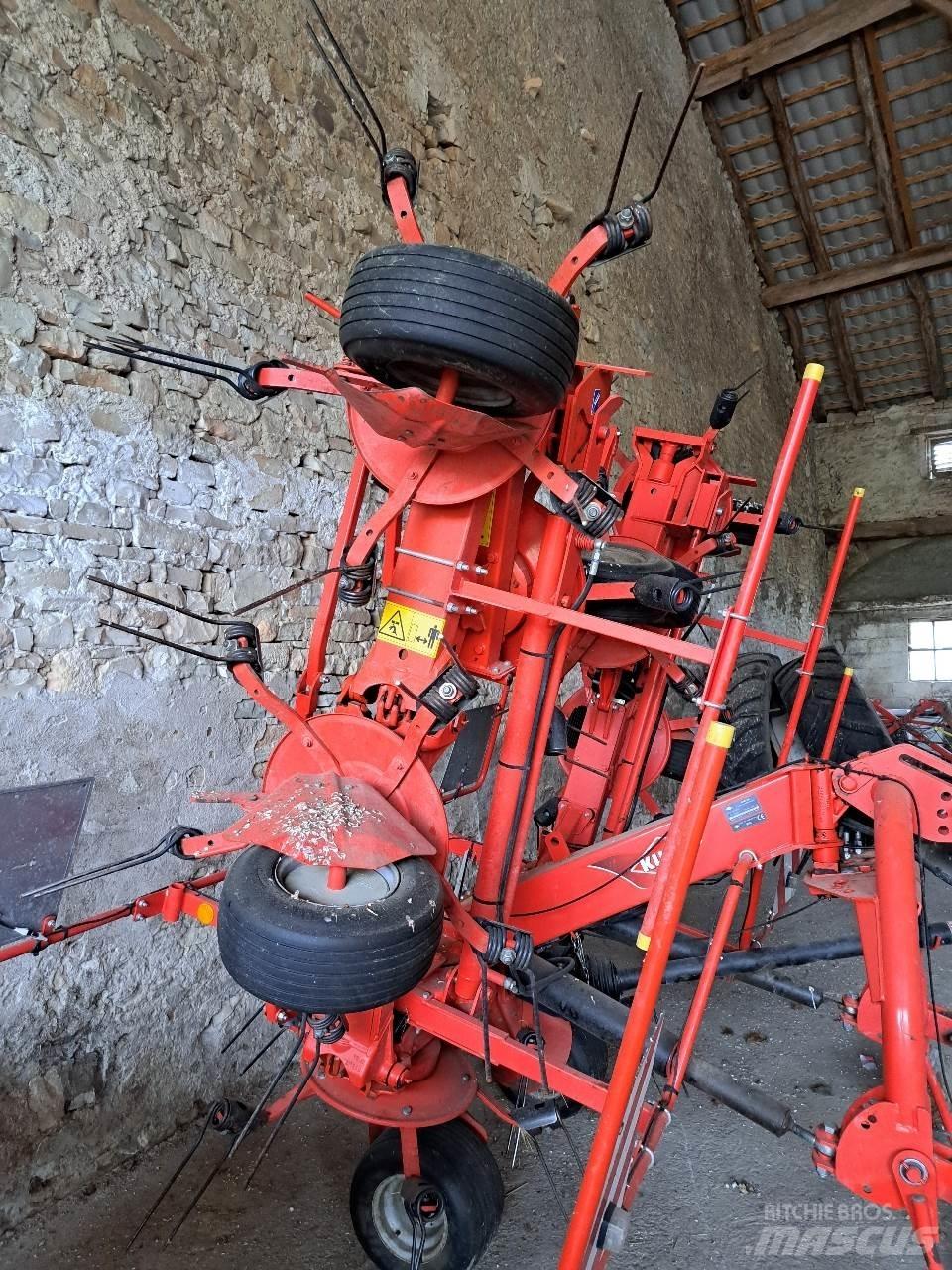 Kuhn GF7902 Rateau faneur
