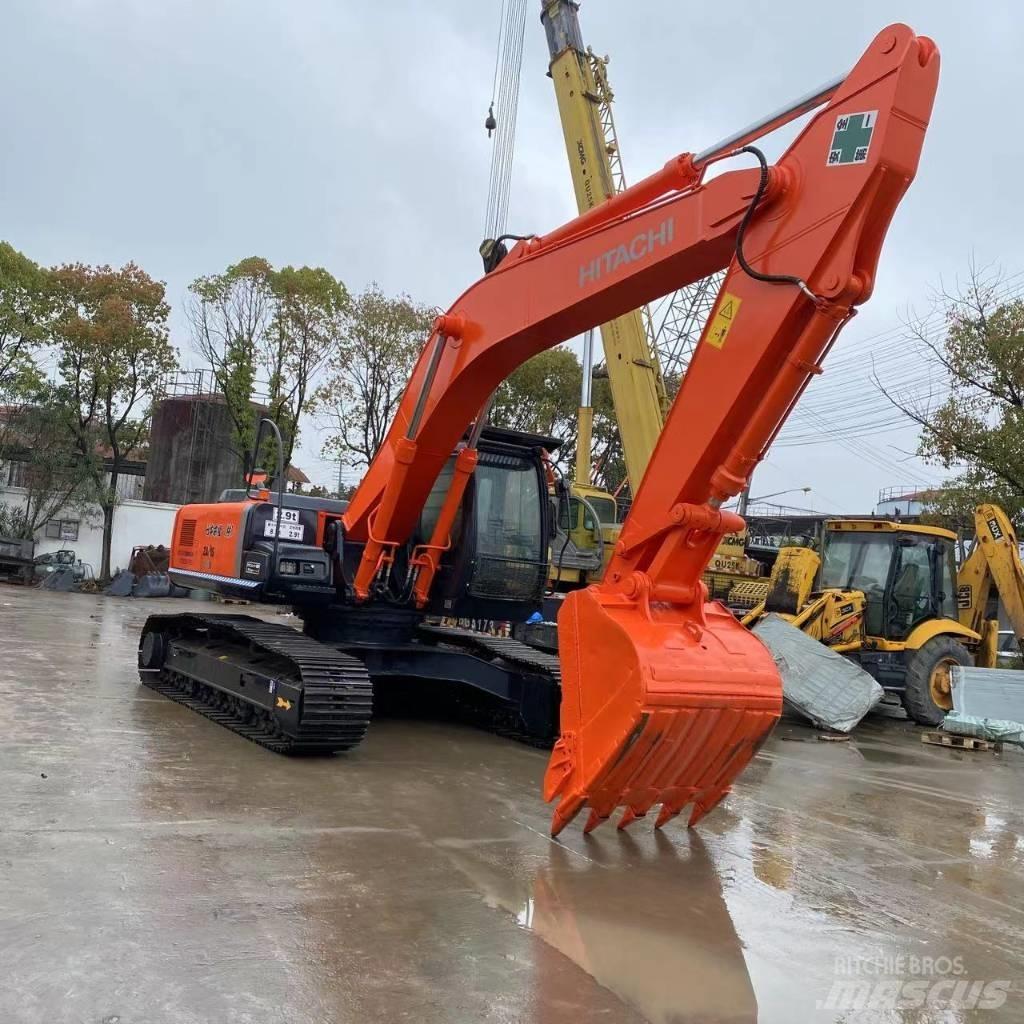 Hitachi ZX 240 LC-3 Pelle sur chenilles