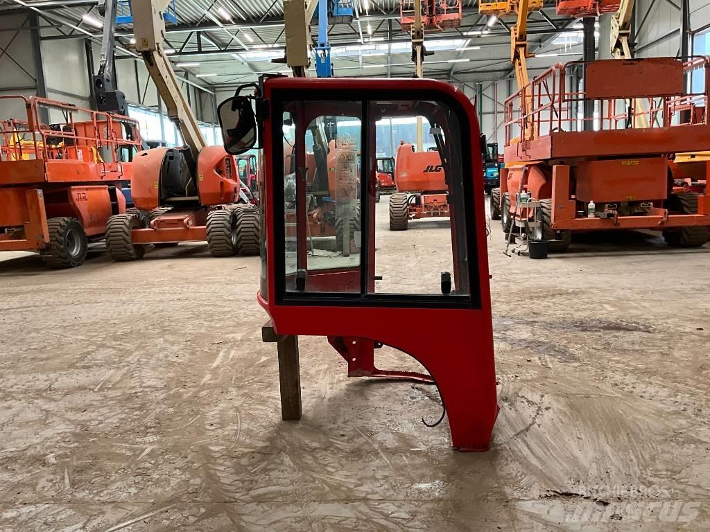 Yanmar Vio 25-6 Cabine