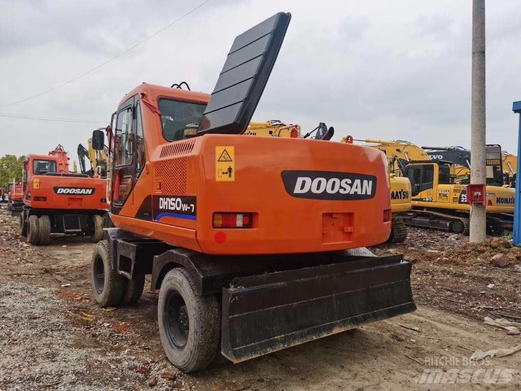 Doosan DH 150 W-7 Pelle sur pneus